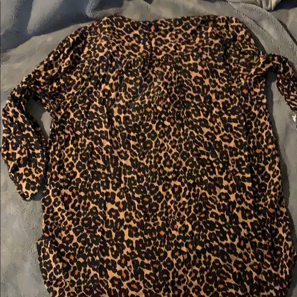 Leopard Print Tunic - Picture 3 of 4